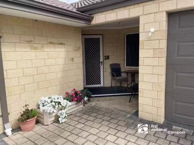 Cozy 28 Lefroy Road, Mount Nasura, WA 6112