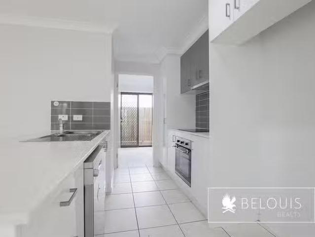Unique 28 Shilin Street, Yarrabilba, QLD 4207