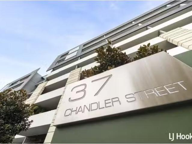 Deal! 29/37 Chandler Street, BELCONNEN Apartment for rent Lis.