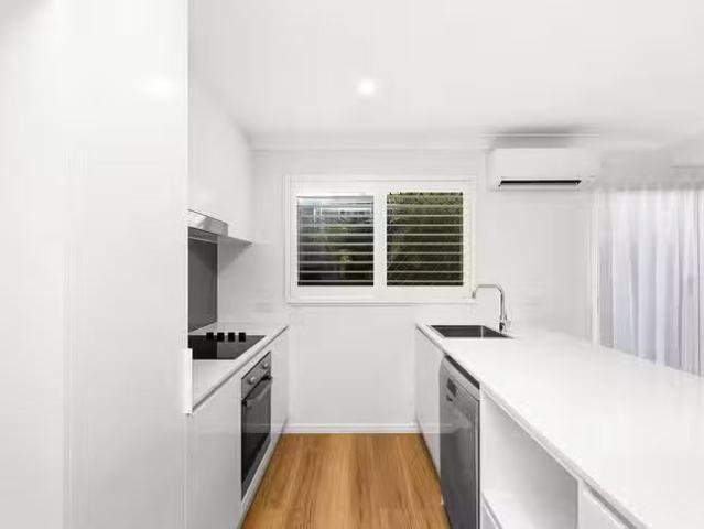 New 2/96 Newdegate Street, Greenslopes, QLD 4120