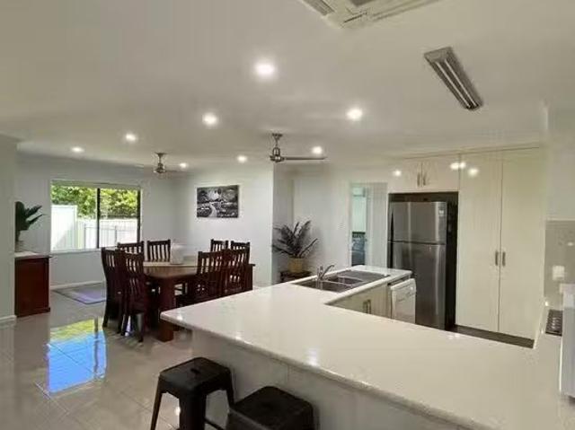 Just in! 29 Village Circuit, Eimeo, QLD 4740
