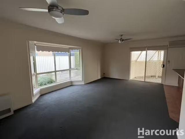 Rental! 2/9 Barton Drive, HORSHAM, VIC 3400 House for Rent