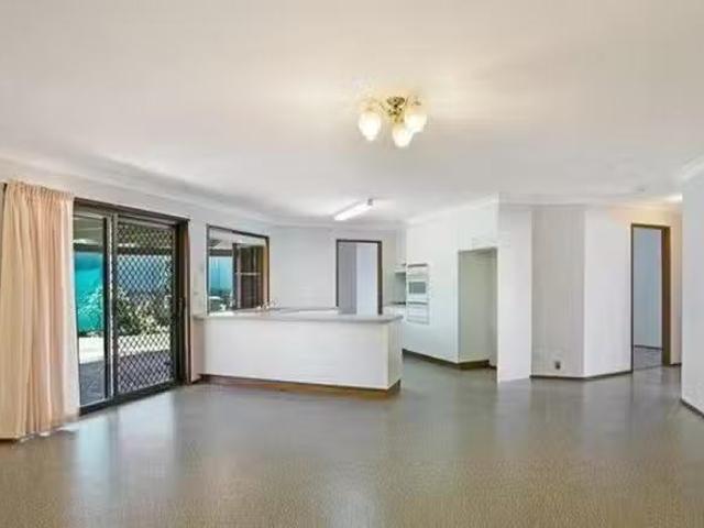 Cozy 29 Halsworth Street, Cranley, QLD 4350