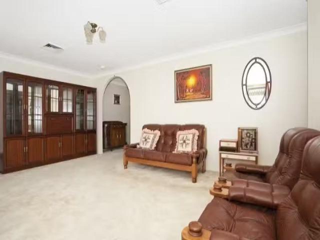Unique 29 Kendall Crescent, Norah Head House for rent Listed.