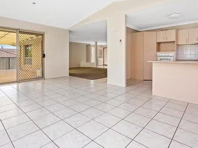 For Rent! 29 Maui Crescent, Oxenford, QLD 4210