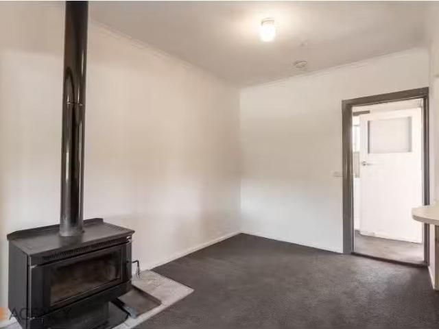 For Rent! 2 Moresby Street, Orange House for rent Listed by S.