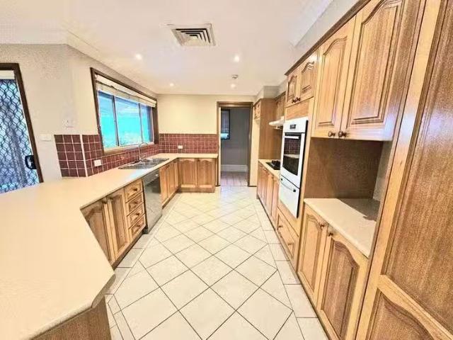 Rental! 2 Butia Way, Stanhope Gardens, NSW 2768