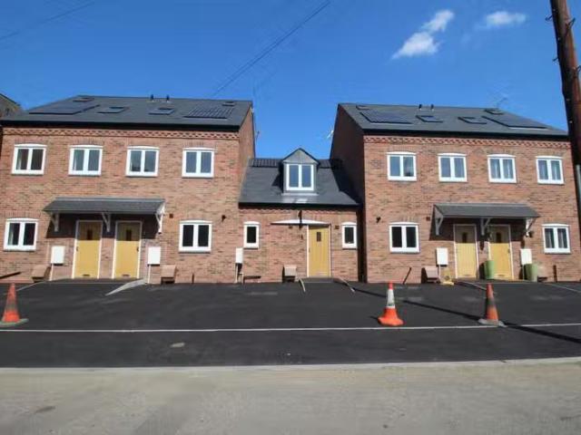 Charming 2 BA 2 bedroom terraced house for rent in 4 Marshall'.