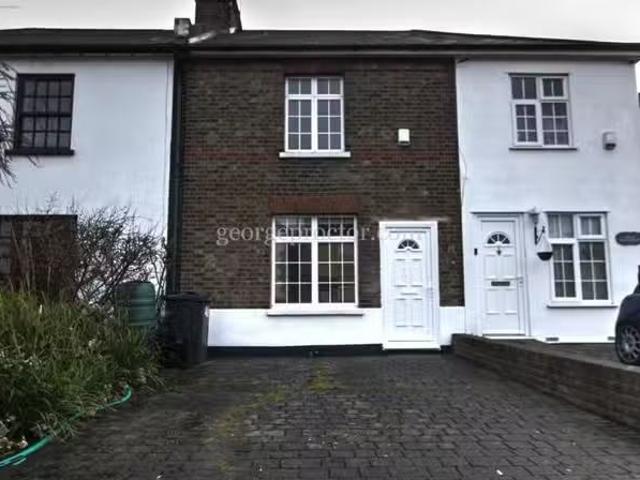 New 2 BA 2 bedroom terraced house for rent in Walpole Road, Br.