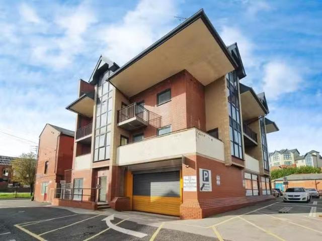 Cozy 2 BA 2 bedroom apartment for rent in Market Street Lane.