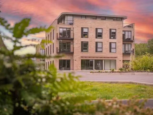 Charming 2 BA 2 bedroom flat for rent in Spa Villas, Matlock S.