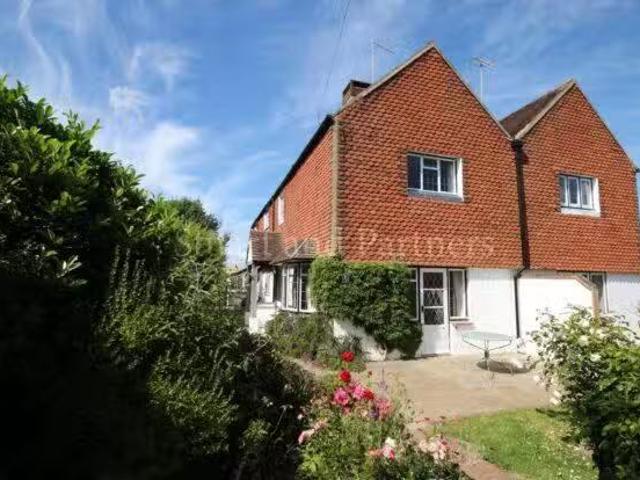 New 2 BA 3 bedroom cottage for rent in Cuckfield Road, Hurstpi.