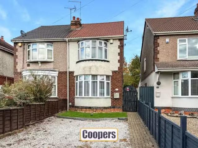 Just in! 2 BA 3 bedroom semi detached house for rent in Brando.