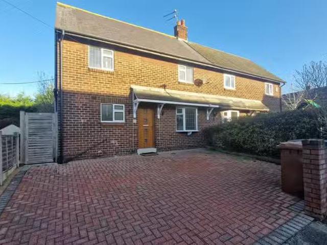 Rental! 2 BA 3 bedroom semi detached house for rent in Tall As.