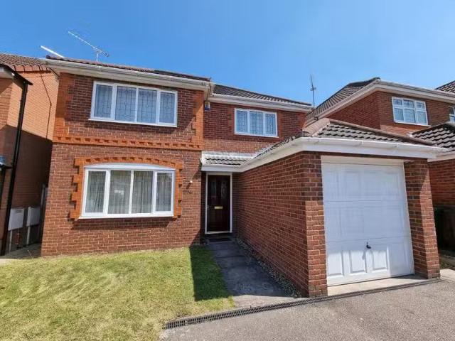 Unique 2 BA 4 bedroom detached house for rent in Jourdain Park.