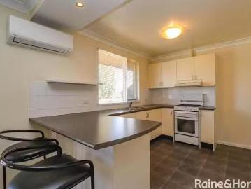 Deal! 2 Bassett Drive, West Bathurst, NSW 2795