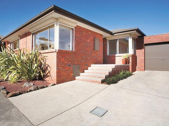 Charming 2 Bed Unit In Popular Buninyong