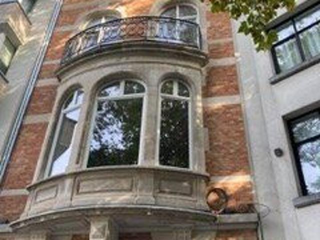 Charming 2 Bed Apt, Avenue Molière 129 m²