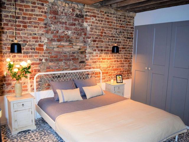 Charming 2 Bed Apt Duplex Loft, 120 m², furnished