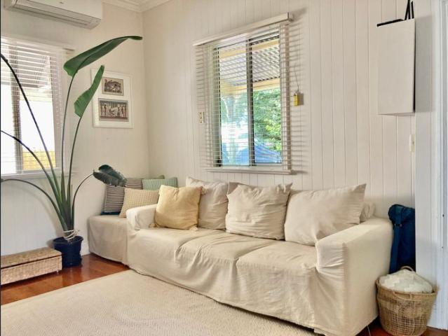 Charming 2 Bed East Toowoomba Home