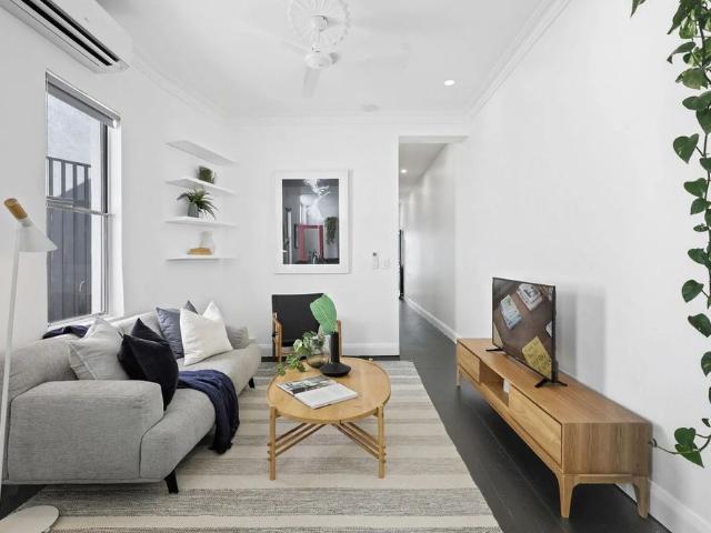 Charming 2 bed semi in ultra convenient location