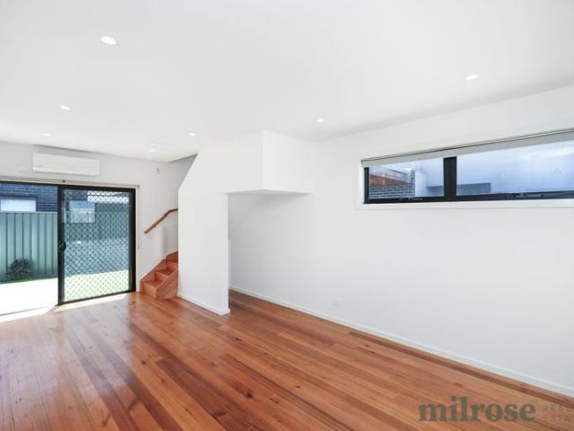 Charming 2 Bedroom, 2 Bathroom Townhouse – Light, Bright & Move In Ready!