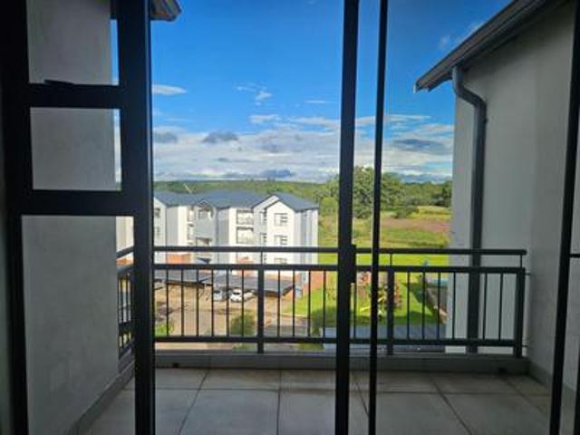 charming 2 bedroom, 2 bathroom unit.