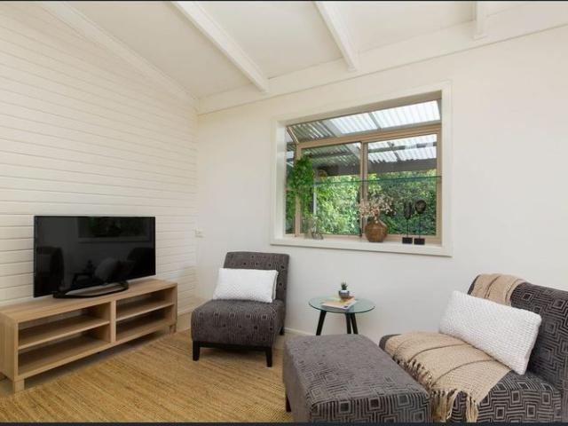 Charming 2 Bedroom Cottage with Private Carport