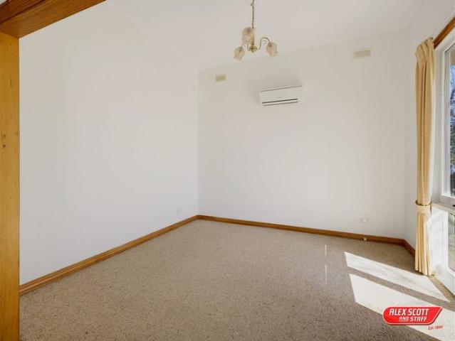 Charming 2 Bedroom Cottage in Prime Leongatha Location