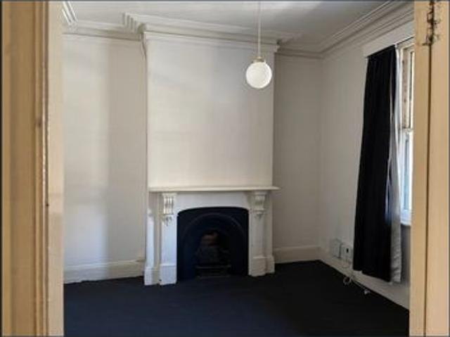 CHARMING 2 BEDROOM COTTAGE OPPOSITE ARGYLE GARDENS