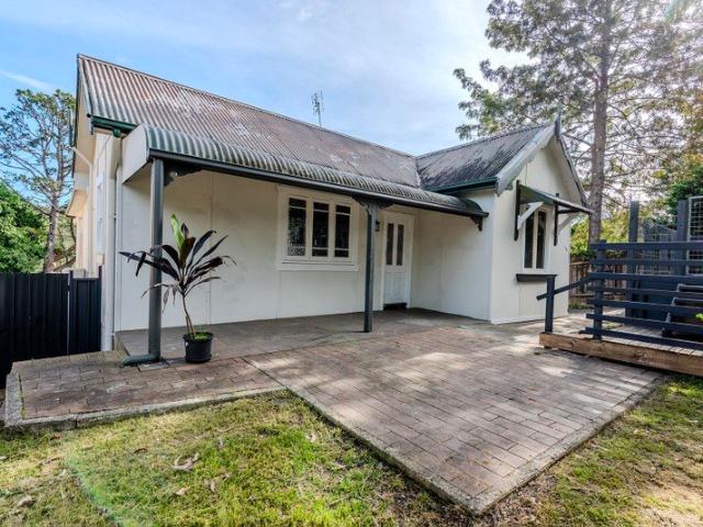 Charming 2 Bedroom Character Home in Warrimoo