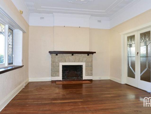 Charming 2 Bedroom Character Home in Wembley