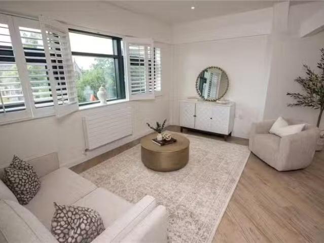 Deal! 2 bedroom apartment for rent in Oxford Road, Moseley, Bi.