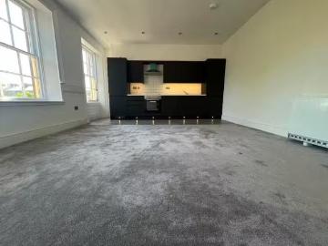 Cozy 2 bedroom apartment for rent in Hamilton Square, Birkenhe.
