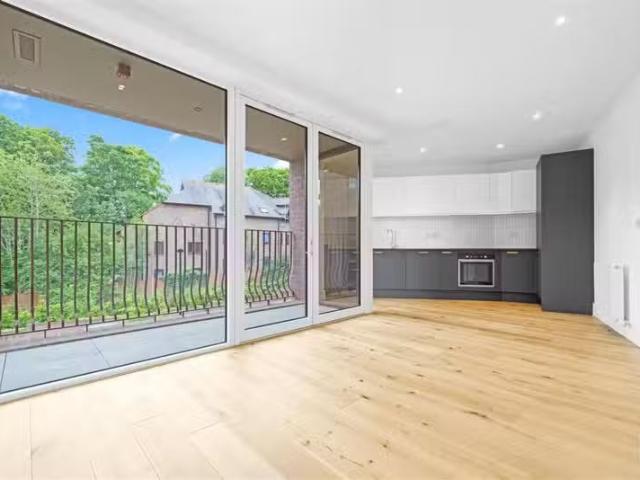 For Rent! 2 bedroom apartment for rent in Red Clover Gardens.