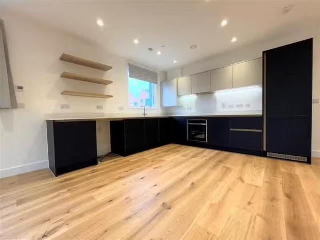 Nice 2 bedroom apartment for rent in The Tannery, Holt, BA14
