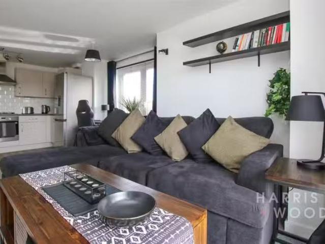 Nice 2 bedroom apartment for rent in Wagtail Mews, Stanway, Co.