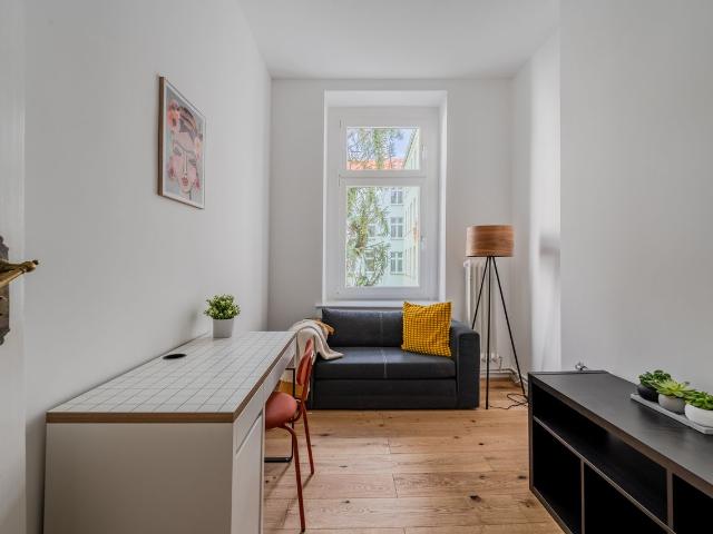 Charming 2 bedroom apartment in Neukölln, Berlin Amsterdam Apartments for Rent