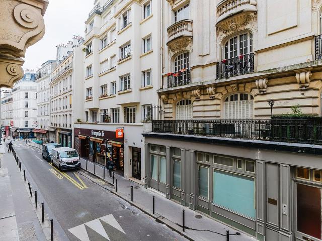 Charming 2 Bedroom Apartment in Épinettes, Paris!, Paris Amsterdam Apartments for Rent