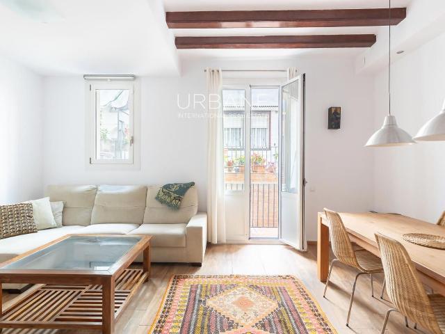 Charming 2 Bedroom Apartment in Gràcia