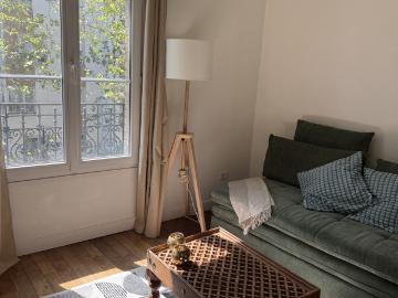 Charming 2 bedroom apartment in Paris