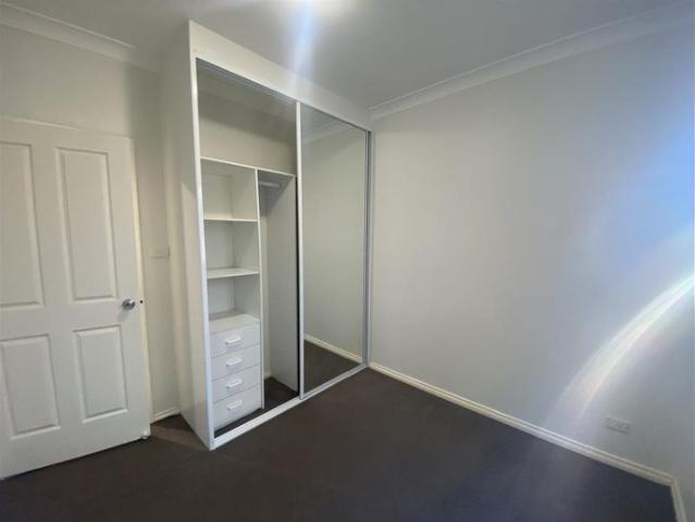 Charming 2 Bedroom Apartment with Water Glimpses