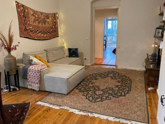 Charming 2 bedroom Apartment with Terrace, living room and Private Garden in the Heart of Berlin's Mitte