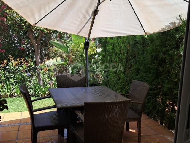 Charming 2 Bedroom Garden Apartment