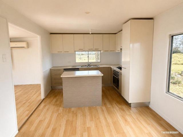Charming 2 Bedroom Granny Flat with Spacious Yard, Privacy, and Modern Comforts