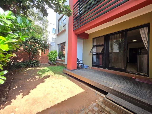 Charming 2 Bedroom Ground Floor Garden Apartment in Kalgaro Estate