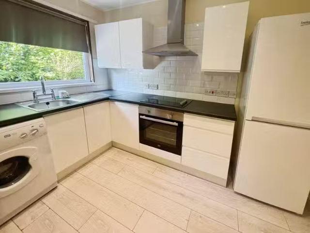 Just in! 2 bedroom detached bungalow for rent in Moorthorpe Ga.