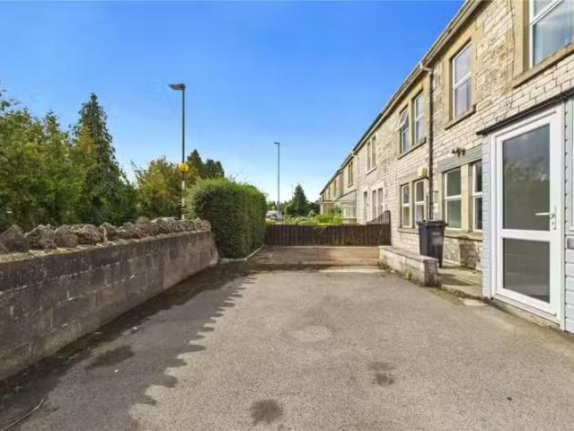 Deal! 2 bedroom flat for rent in Fosseway, Westfield, Radstock.