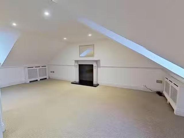 Deal! 2 bedroom flat for rent in Sondes Road, Deal, CT14