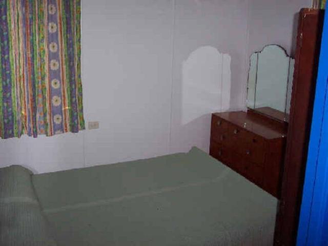 Charming 2 Bedroom Flat – Just a Short Stroll to Taylors Beach!